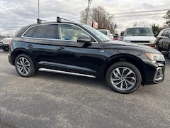 2022 Audi Q5 45 S Line Premium SUV