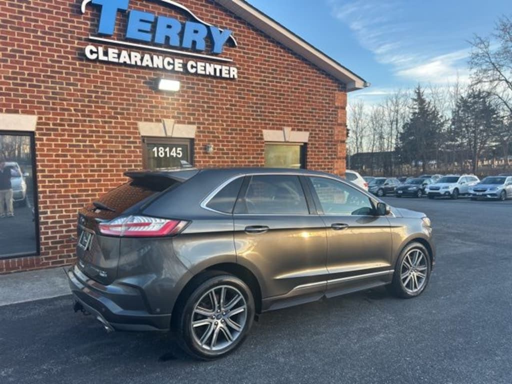 Used 2019 Ford Edge Titanium SUV
