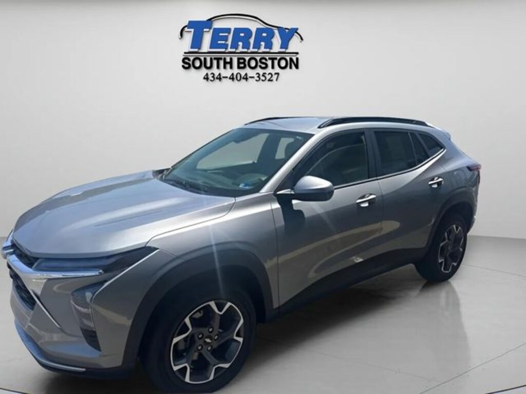 Used 2025 Chevrolet Trax LT SUV