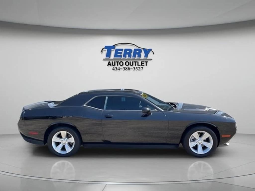 Used 2023 Dodge Challenger SXT Coupe