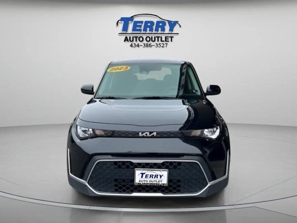 Used 2023 Kia Soul LX Hatchback