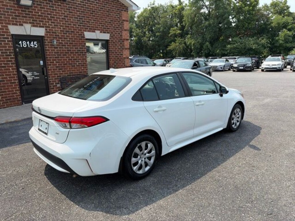 Used 2022 Toyota Corolla LE Sedan