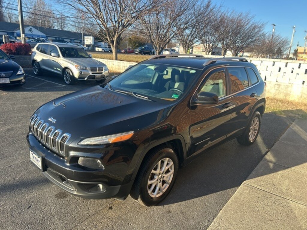 Used 2014 Jeep Cherokee Latitude SUV
