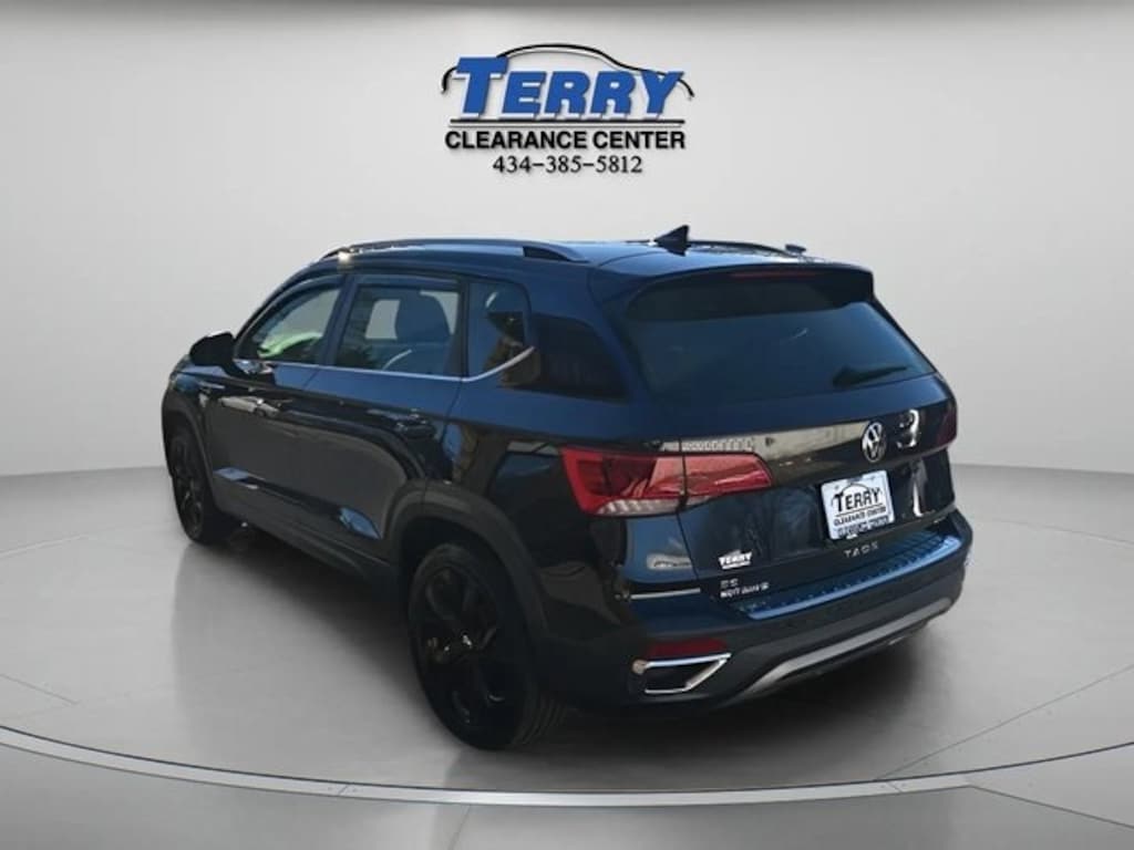 Used 2022 Volkswagen Taos 1.5T SE SUV