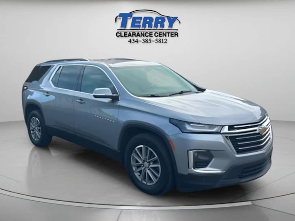 Used 2023 Chevrolet Traverse LT SUV