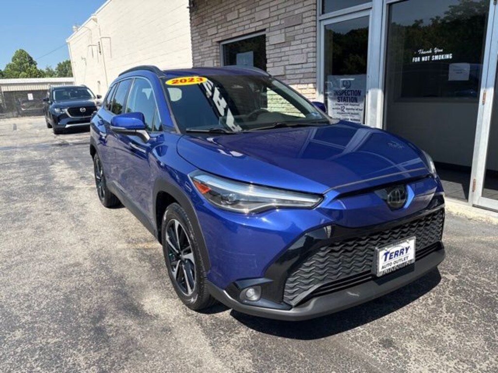 Used 2023 Toyota Corolla Cross Hybrid XSE SUV