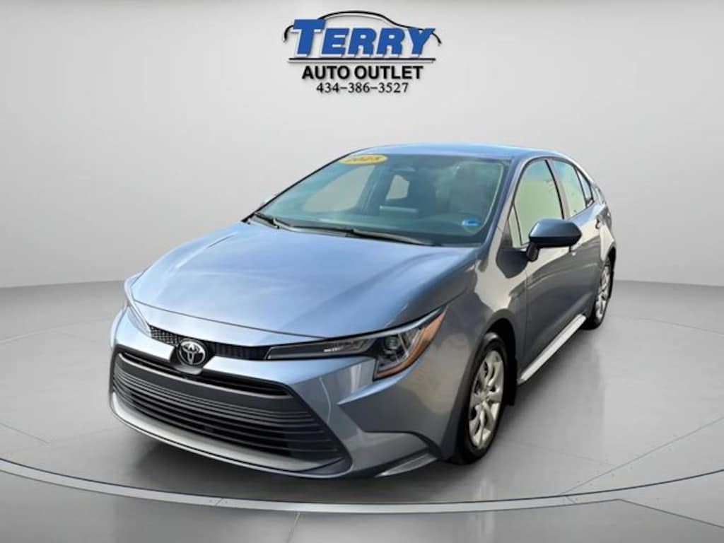 Used 2025 Toyota Corolla LE Sedan
