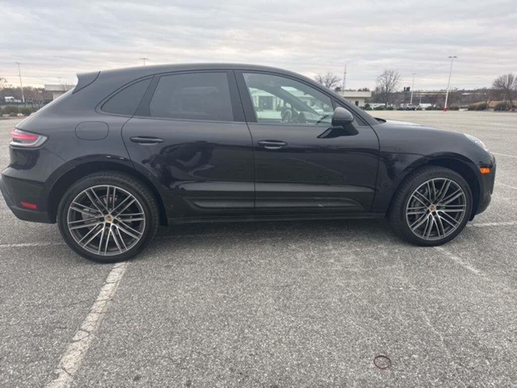 Used 2024 Porsche Macan Base SUV