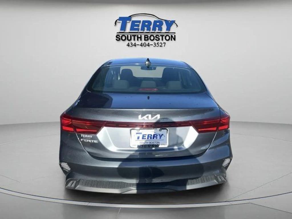 Used 2023 Kia Forte LXS Sedan