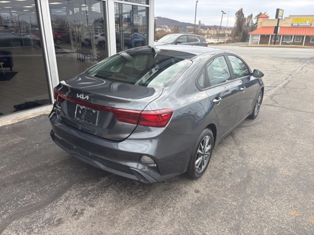 Used 2024 Kia Forte LXS Sedan