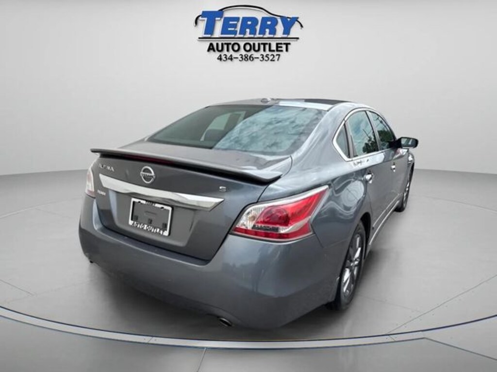 Used 2015 Nissan Altima 2.5 S Sedan