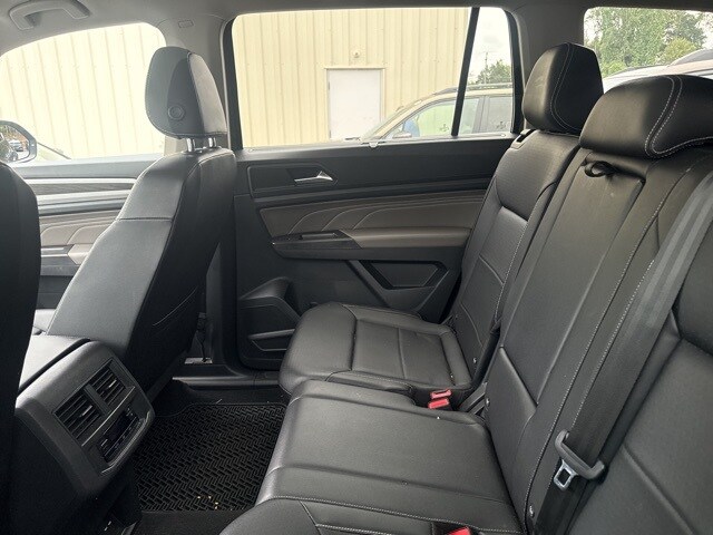 2023 Volkswagen Atlas V6 SE Technology photo 4