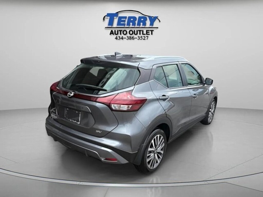 Used 2023 Nissan Kicks SV SUV