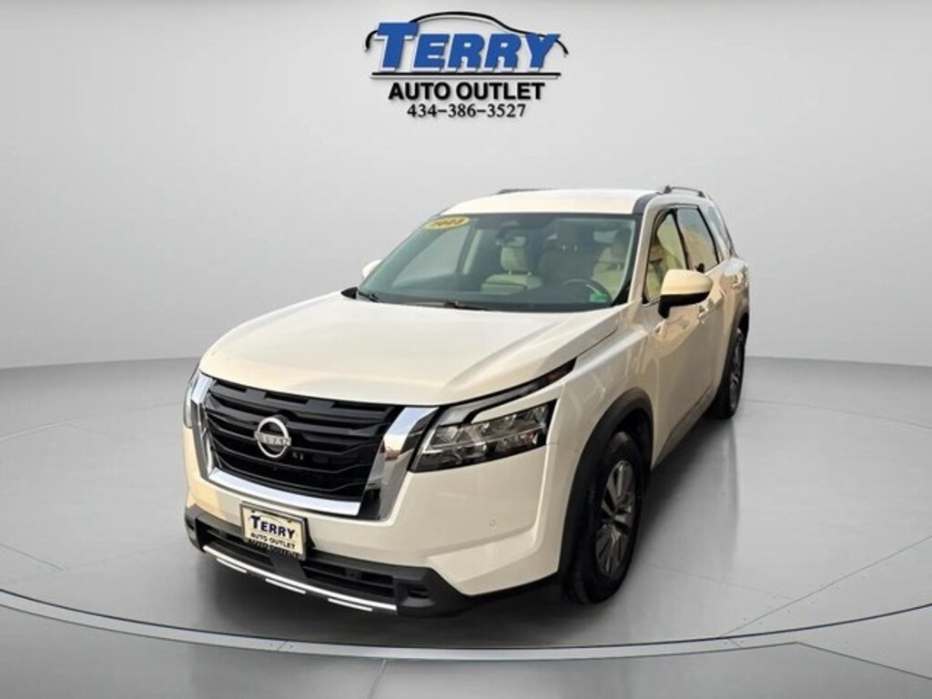 Used 2023 Nissan Pathfinder SL SUV