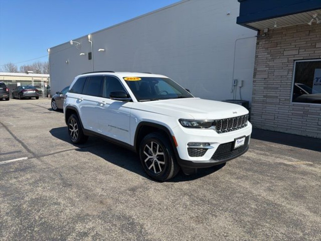 Used 2025 Jeep Grand Cherokee Limited SUV