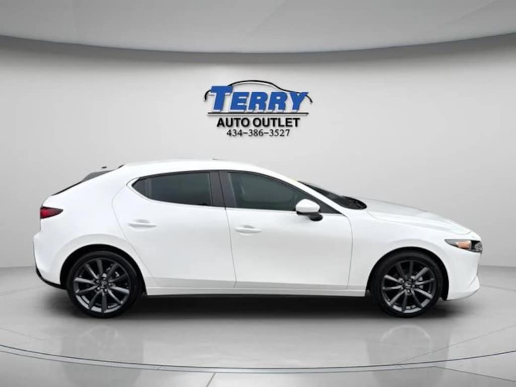 Used 2024 Mazda Mazda3 2.5 S Preferred Package Hatchback