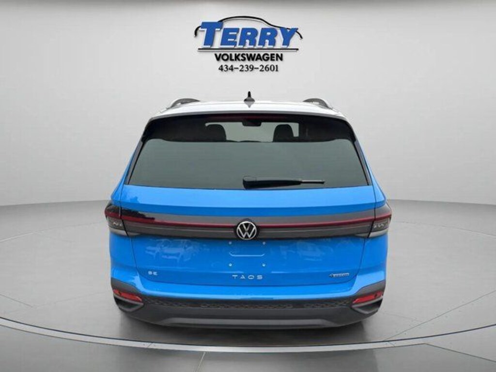 Certified 2025 Volkswagen Taos 1.5T SE Black SUV
