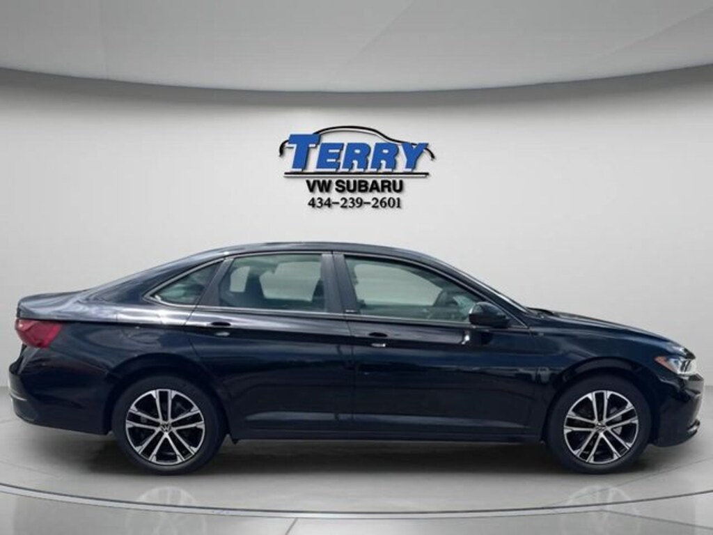 Used 2025 Volkswagen Jetta 1.5T Sport Sedan