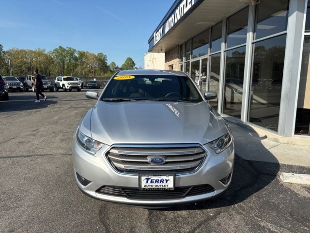 Used 2018 Ford Taurus SEL Sedan