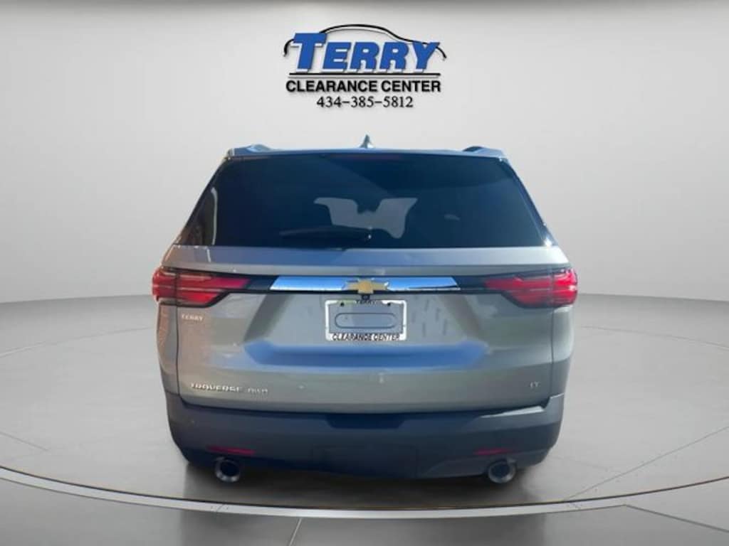 Used 2023 Chevrolet Traverse LT SUV