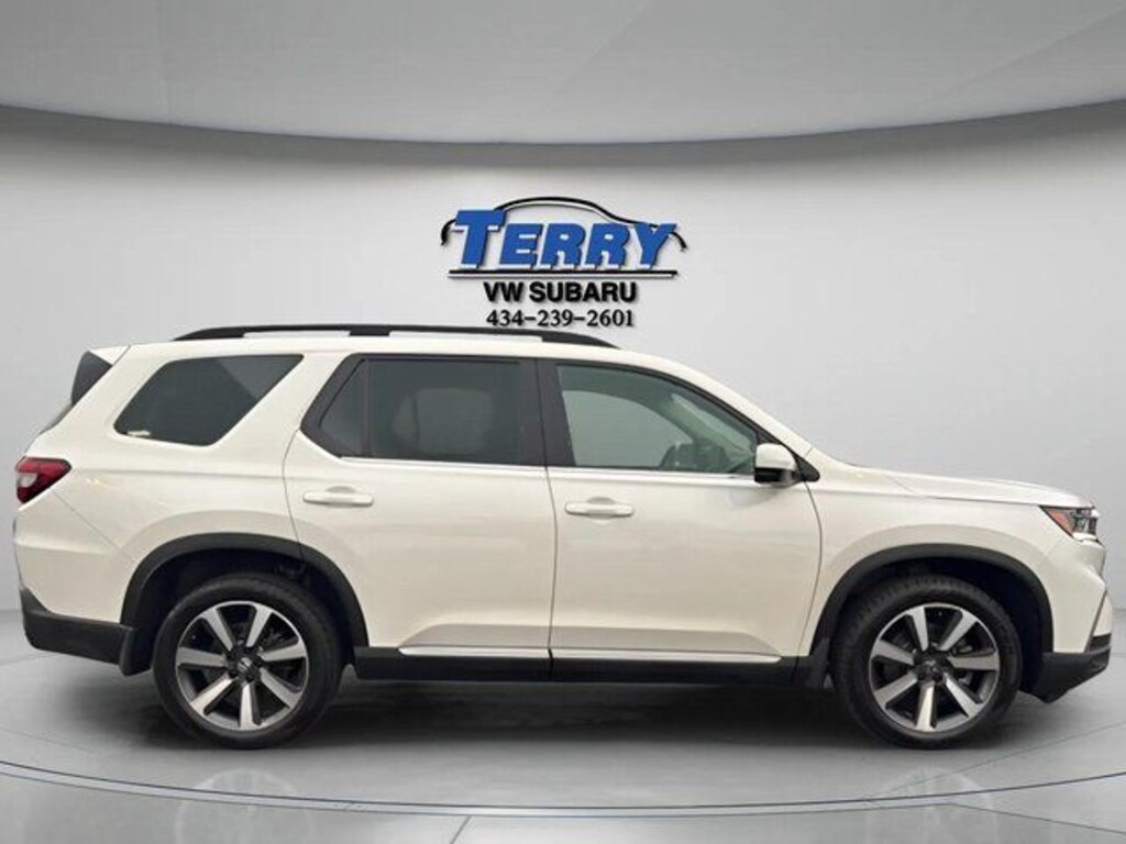 Used 2023 Honda Pilot Touring SUV