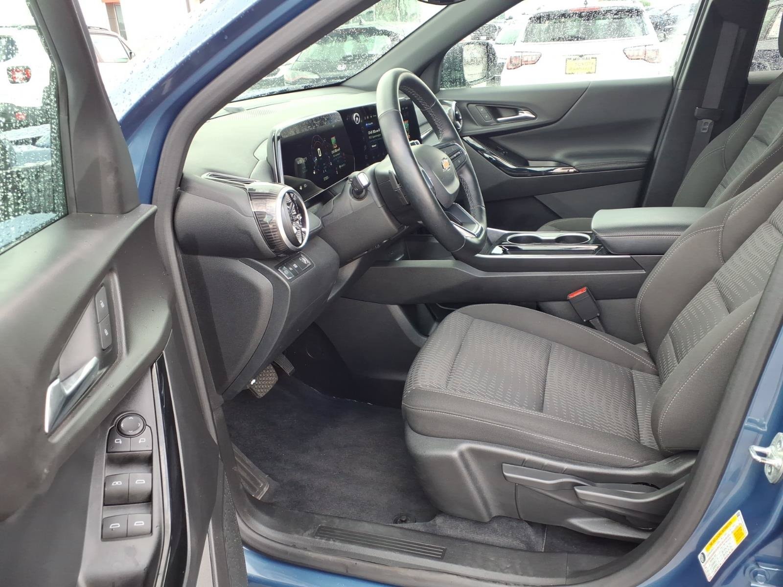 2025 Chevrolet Equinox LT - Photo 18