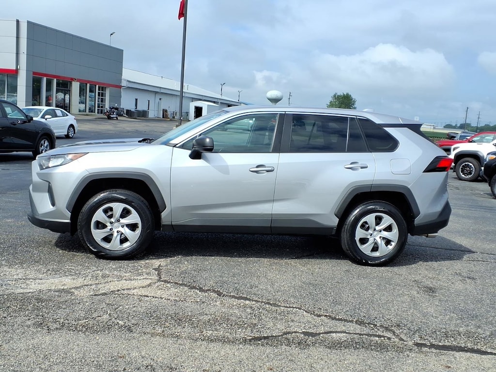 Used 2022 Toyota RAV4 LE SUV
