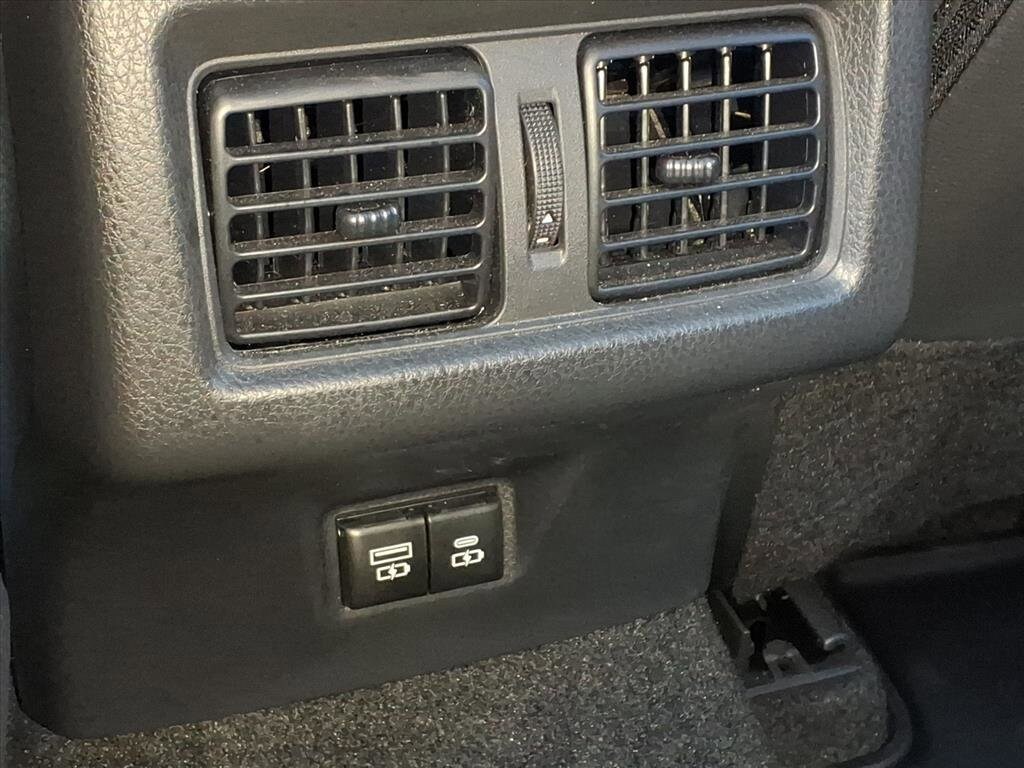 2025 Toyota Camry XLE photo 4