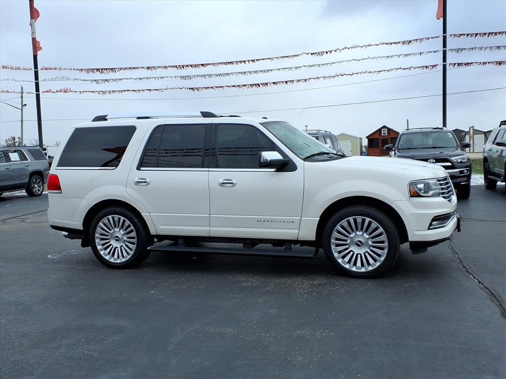 2015 Lincoln Navigator Base - Photo 16