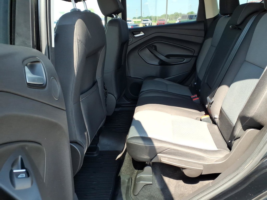 Used 2017 Ford Escape SE SUV