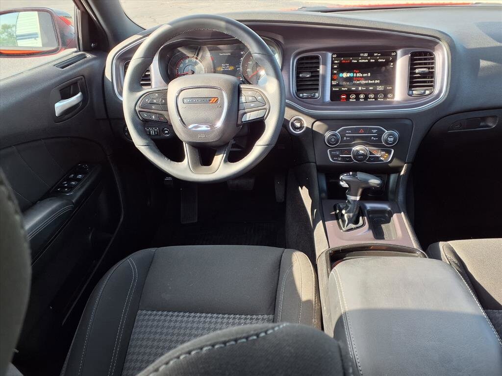 2018 Dodge Charger SXT Plus photo 3