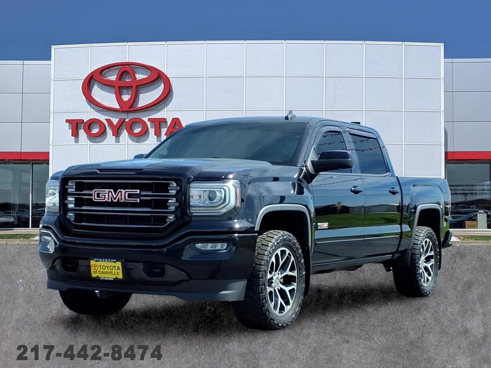 2018 GMC Sierra 4WD Crew Cab Short Box SLT's photo