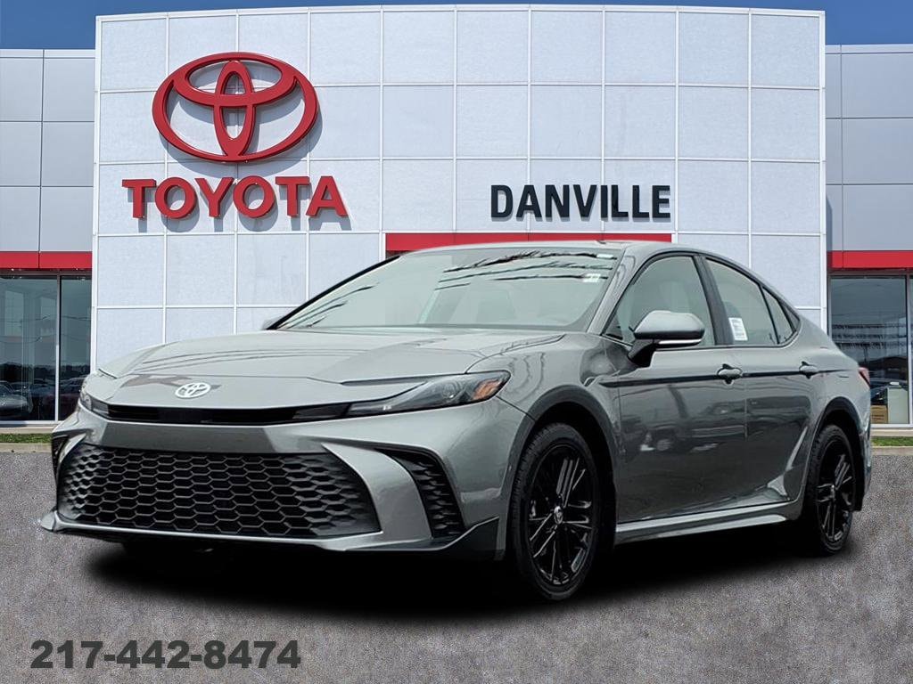 2026 Toyota Camry SE's photo