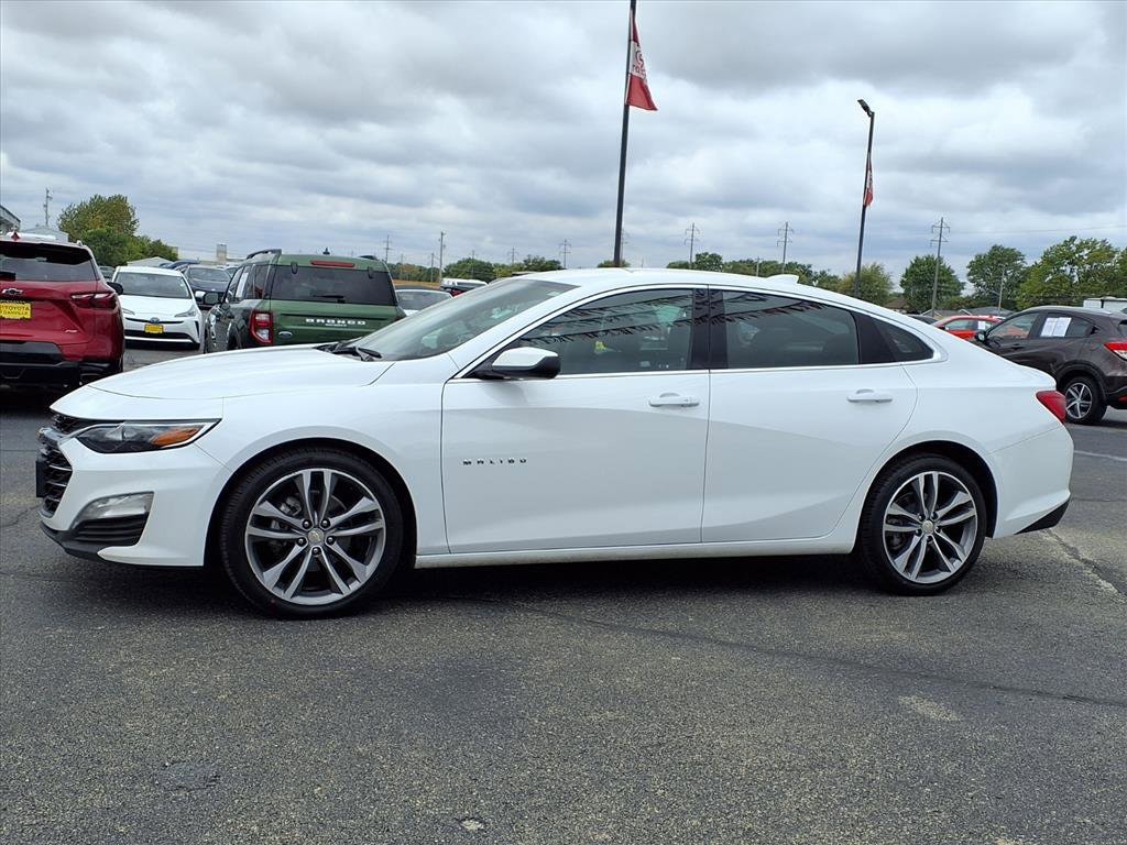 Used 2023 Chevrolet Malibu 1LT with VIN 1G1ZD5ST9PF200813 for sale in Tilton, IL