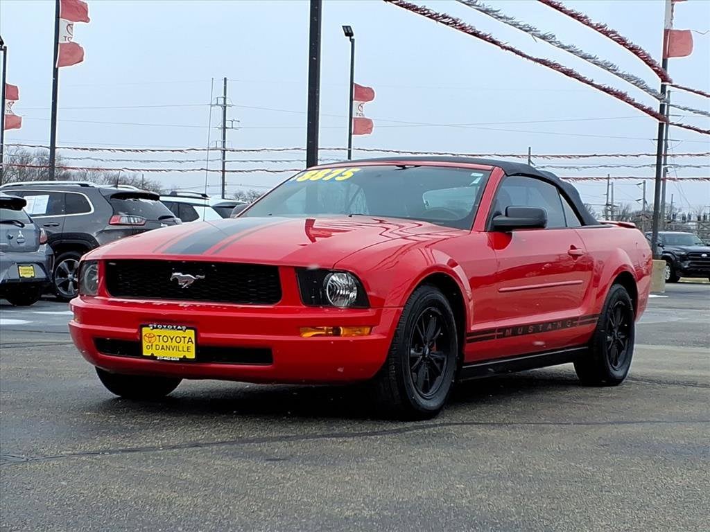 2007 Ford Mustang Deluxe's photo