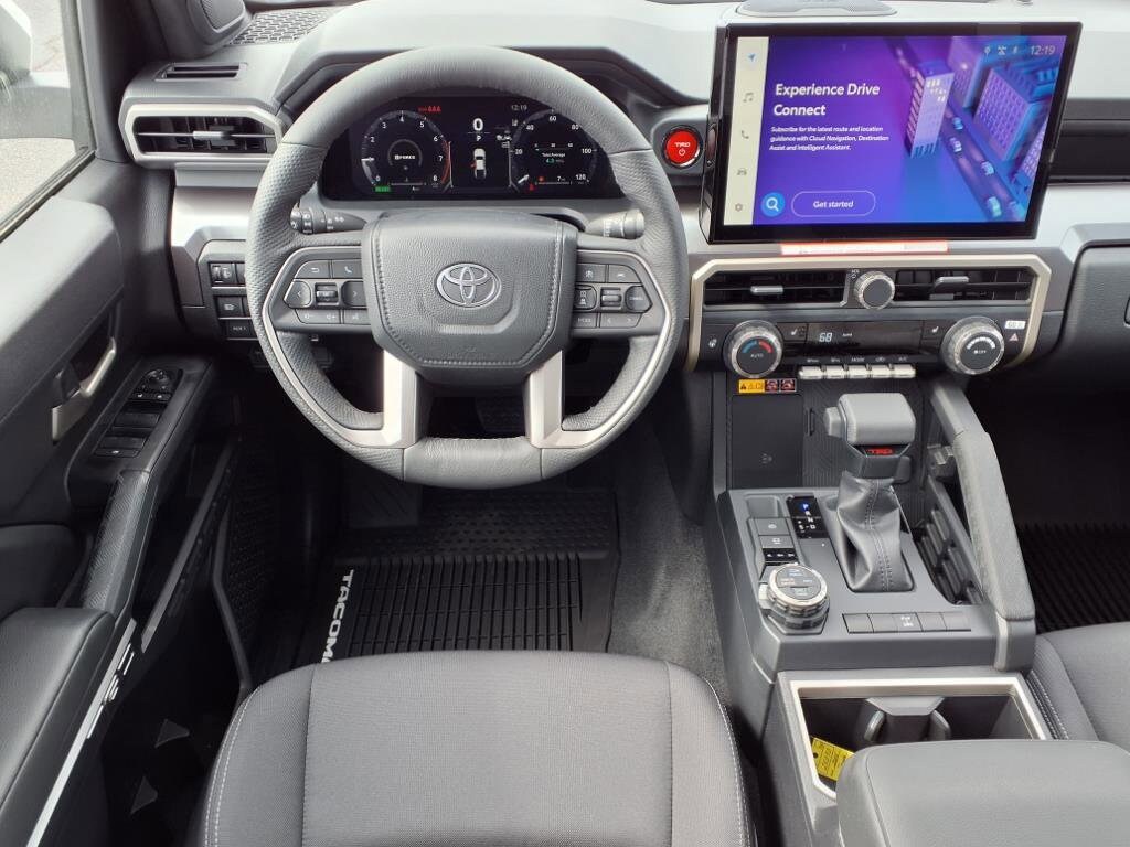 2025 Toyota Tacoma TRD Off-Road photo 3