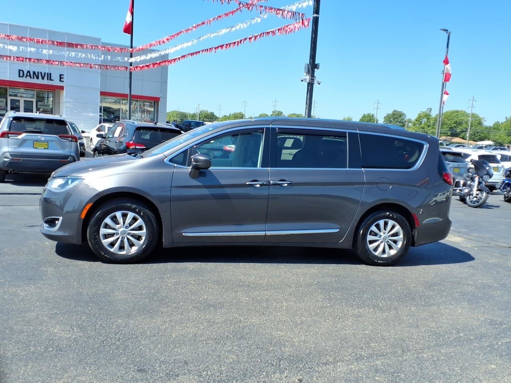 Used 2018 Chrysler Pacifica Touring L Plus Van