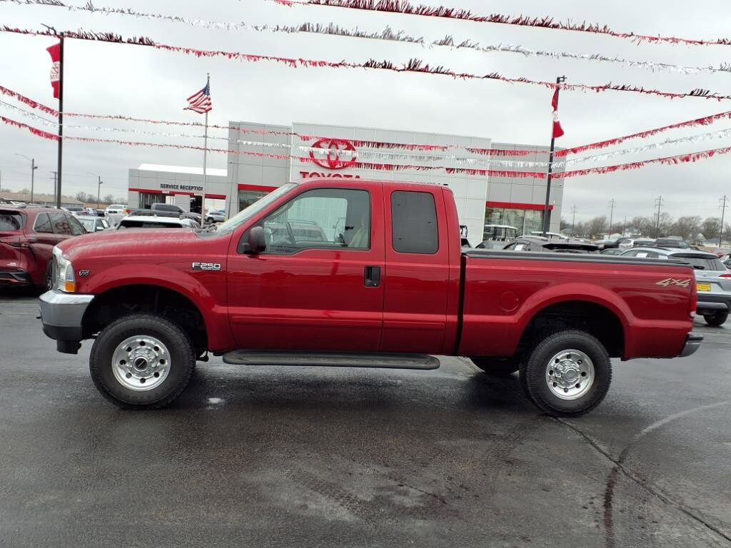 2003 Ford F-250 photo 2