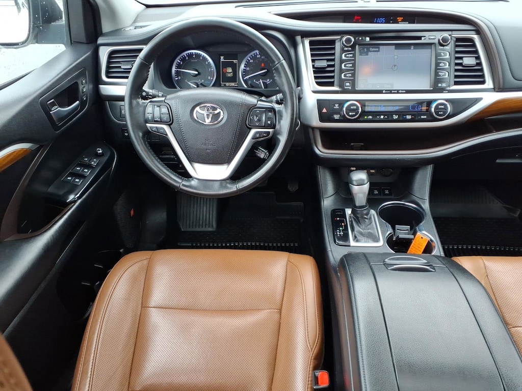Used 2019 Toyota Highlander Limited Platinum V6 SUV