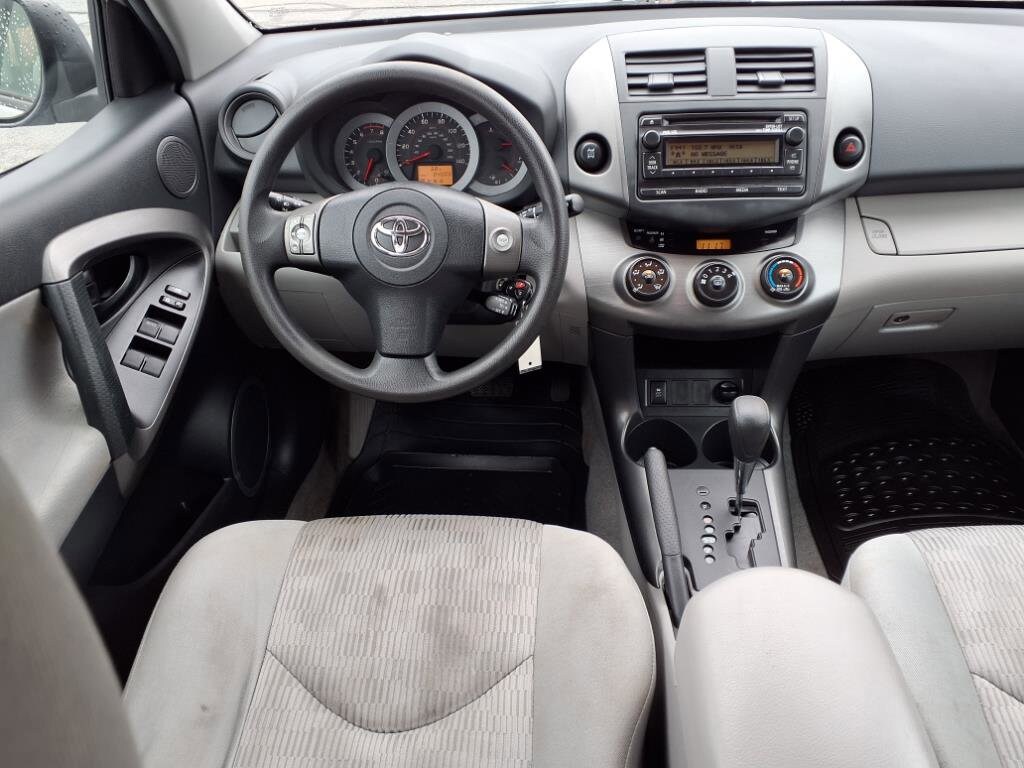 2012 Toyota RAV4 Base photo 2