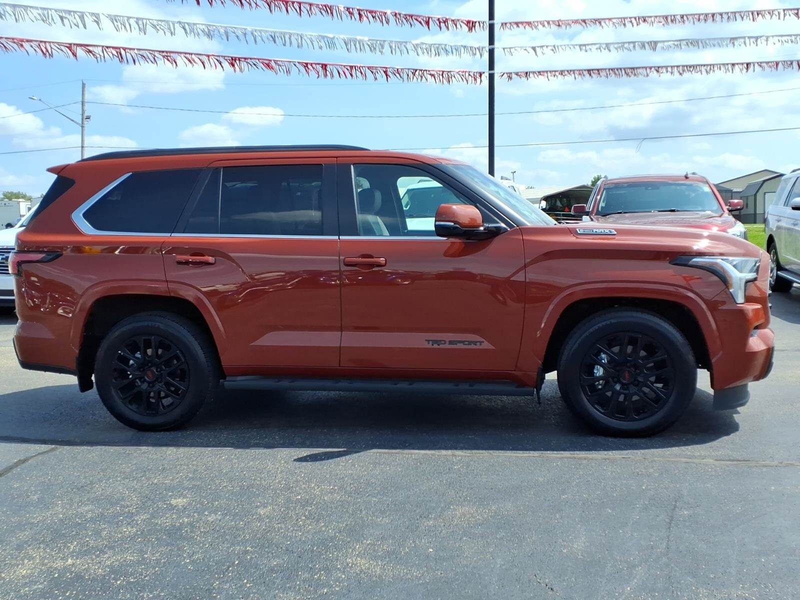 2025 Toyota Sequoia SR5 - Photo 18
