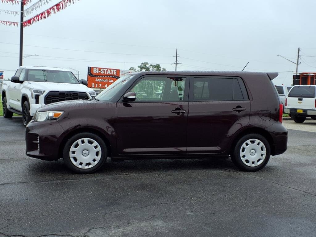 Used 2013 Scion xB Base with VIN JTLZE4FE9DJ043324 for sale in Tilton, IL