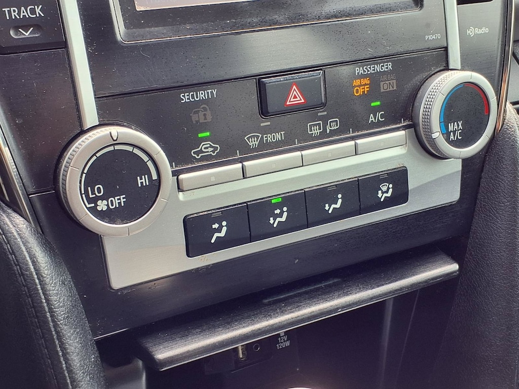 Used 2013 Toyota Camry SE Sedan