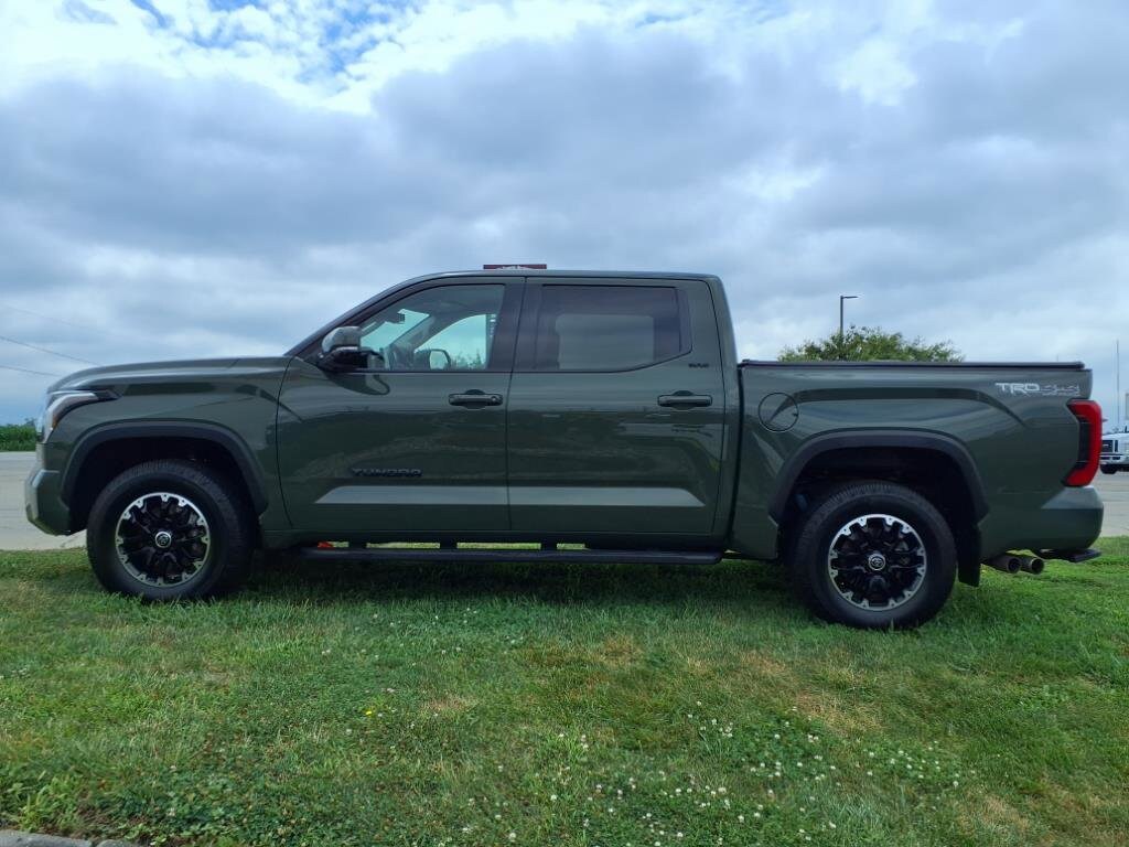 2023 Toyota Tundra SR5 photo 2