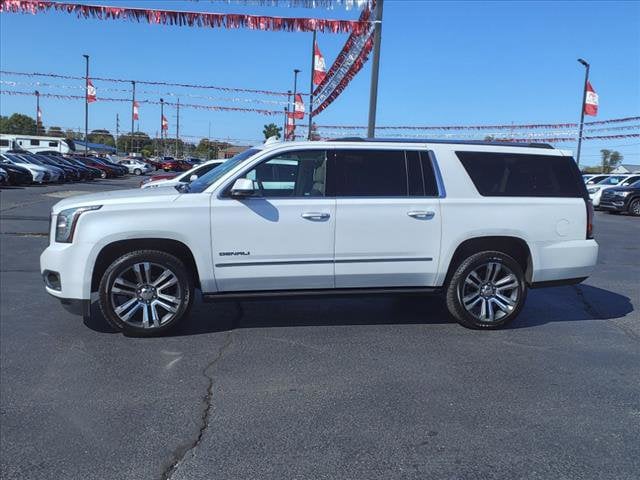 Used 2019 GMC Yukon XL Denali with VIN 1GKS2HKJ9KR316121 for sale in Tilton, IL