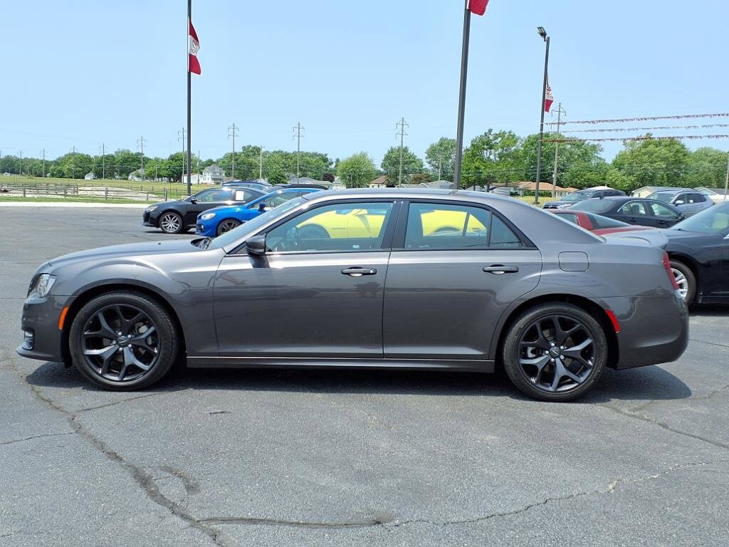 Used 2021 Chrysler 300 S with VIN 2C3CCABG0MH558442 for sale in Tilton, IL