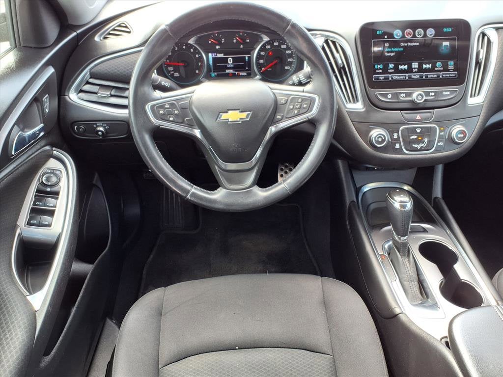 Used 2017 Chevrolet Malibu 1LT with VIN 1G1ZE5ST2HF169192 for sale in Tilton, IL