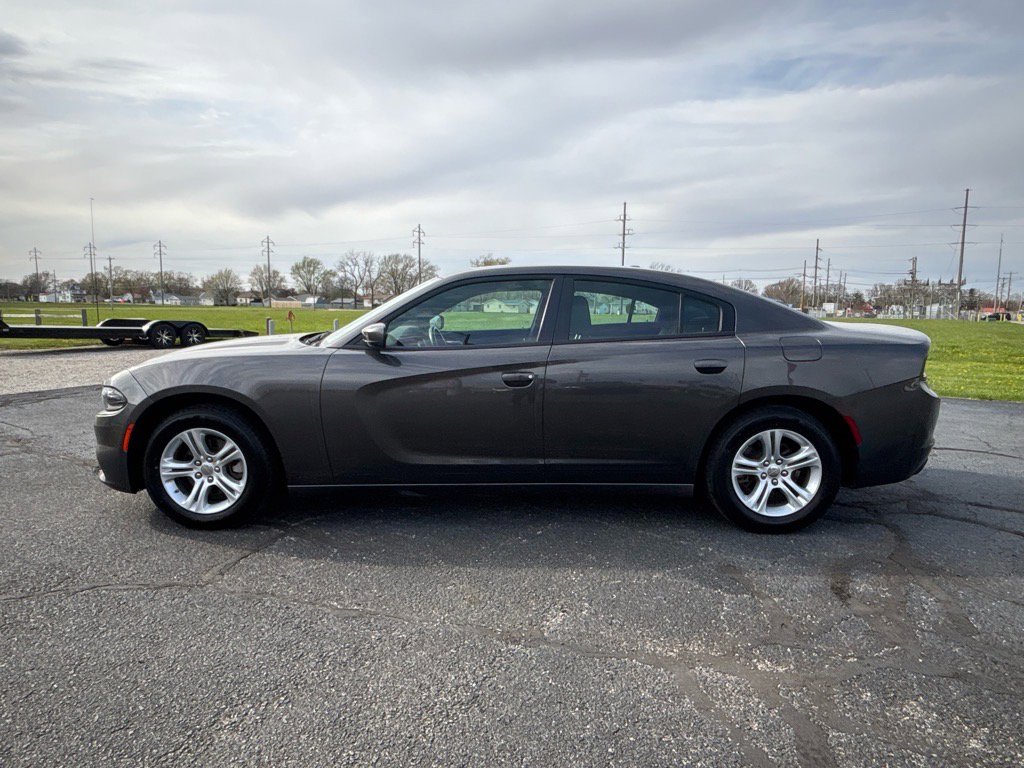 Used 2022 Dodge Charger SXT with VIN 2C3CDXBG1NH216032 for sale in Tilton, IL