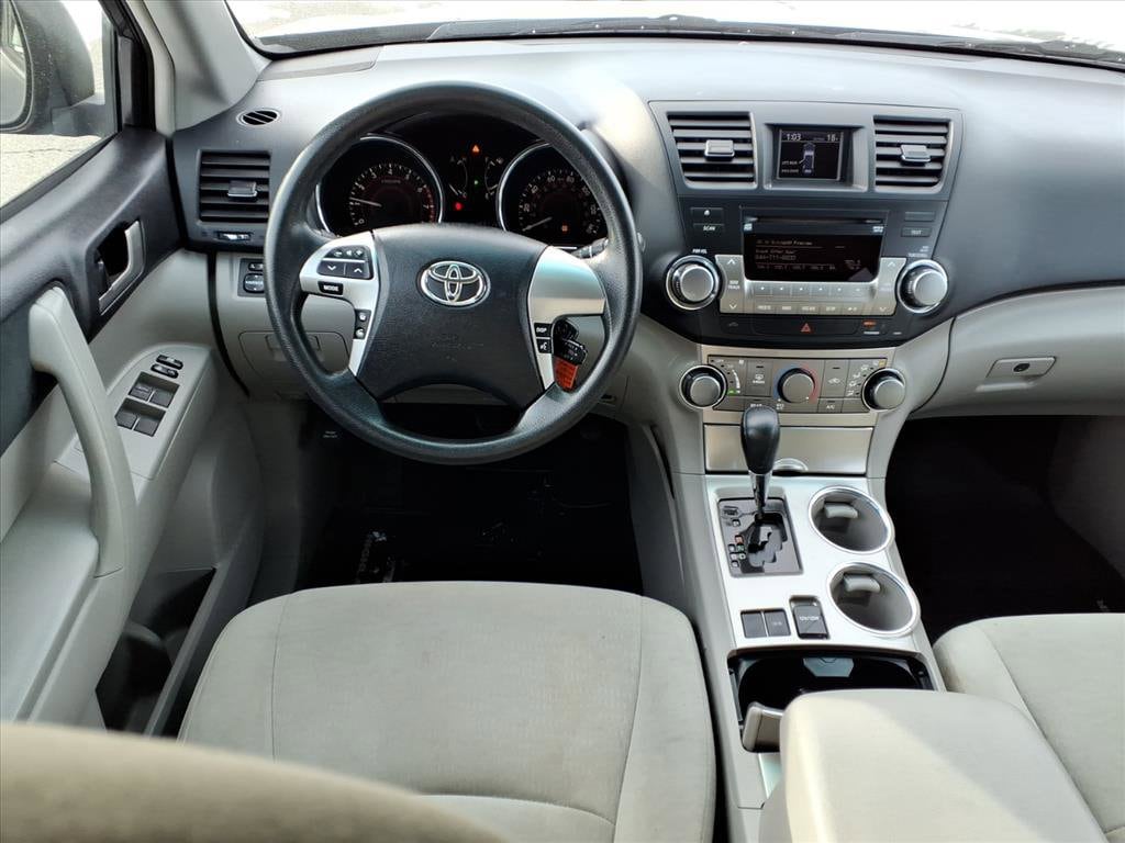 Used 2012 Toyota Highlander Base SUV