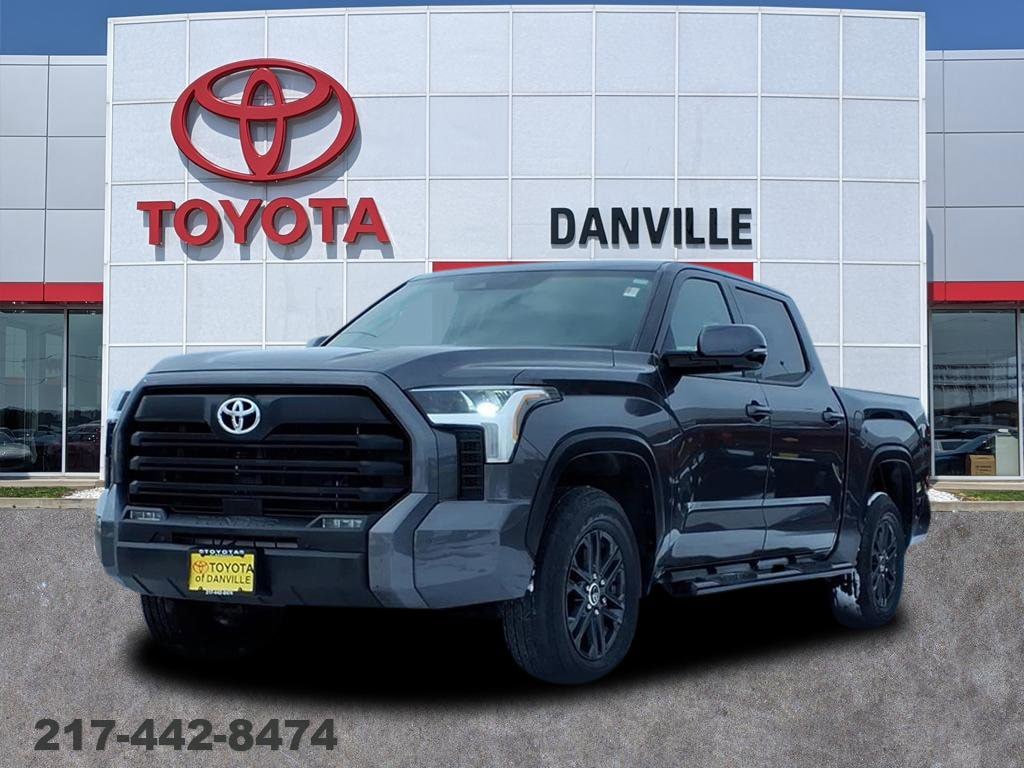 2023 Toyota Tundra SR5's photo